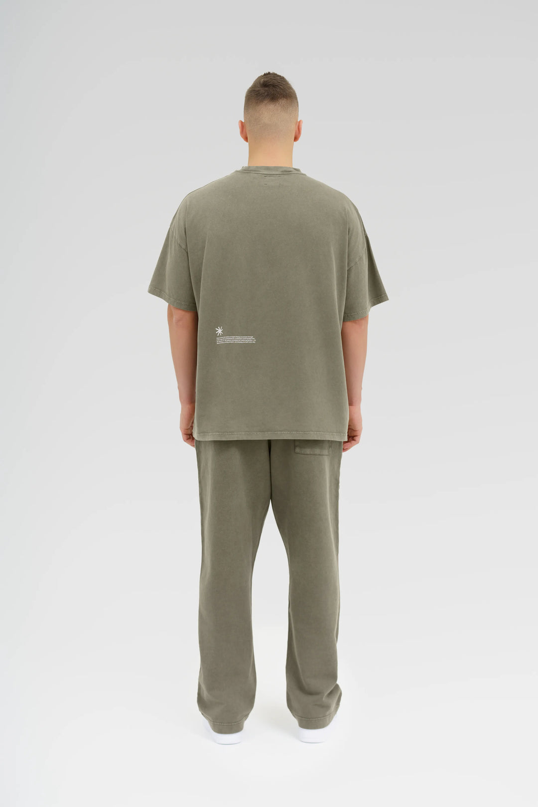 Oversized AMOTI Kelnės